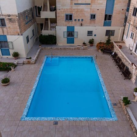 Appartement Dolmen Court Flat 10, Qawra à San Pawl il-Baħar Extérieur photo