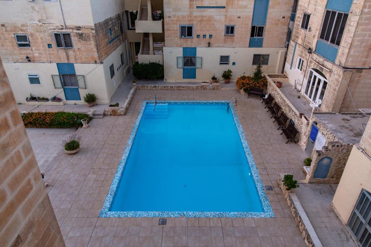 Appartement Dolmen Court Flat 10, Qawra à San Pawl il-Baħar Extérieur photo