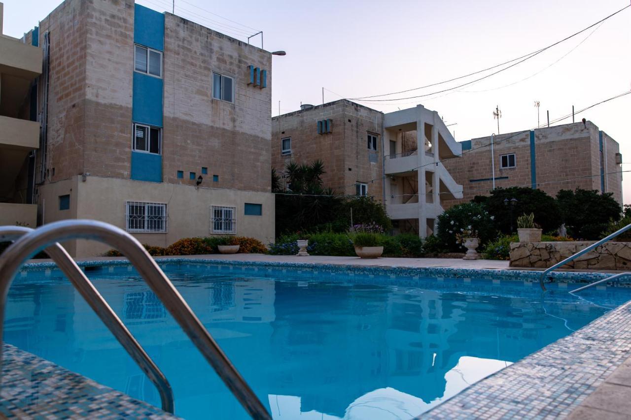 Appartement Dolmen Court Flat 10, Qawra à San Pawl il-Baħar Extérieur photo